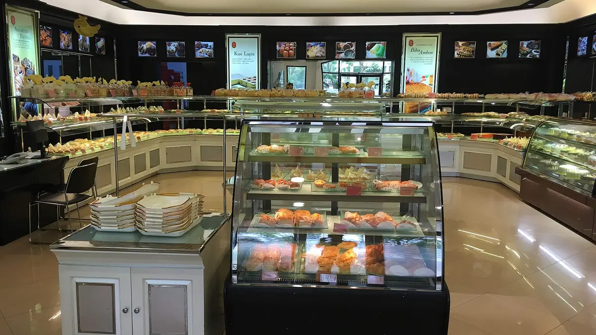 W H Gaytons & Sons – bakery in Baddesley Ensor, Atherstone
